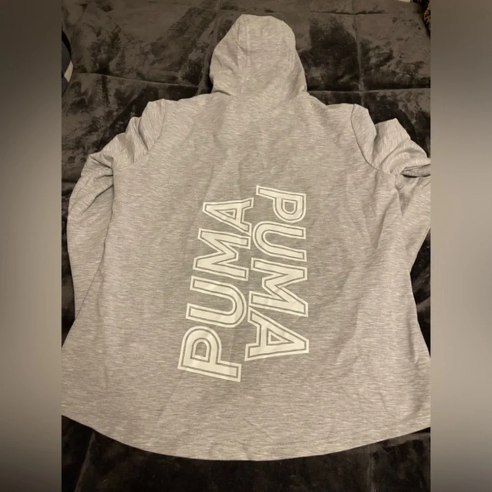 Men’s Puma Jacket Size XL